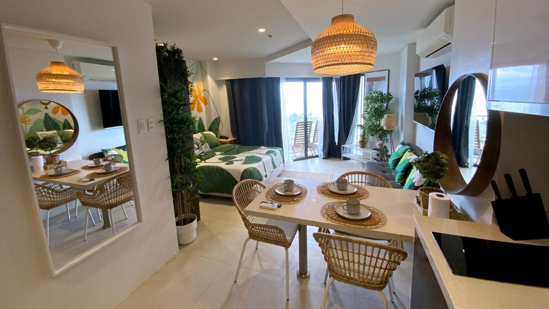 Dominiks Nature And Silent Jungle Epic Ocean View Tambuli Mactan Pool High Floor Apartment