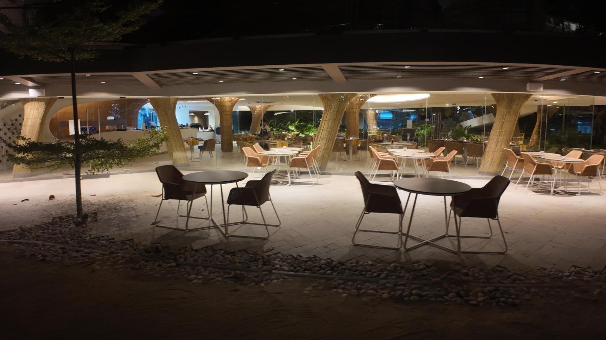Dominiks Nature And Silent Jungle Epic Ocean View Tambuli Mactan Pool High Floor Apartment *