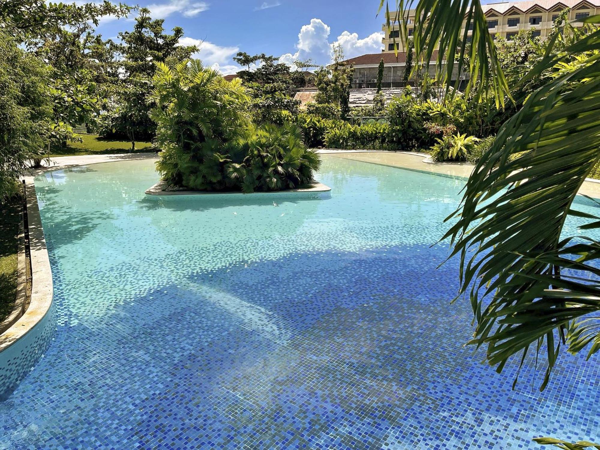 Dominiks Nature And Silent Jungle Epic Ocean View Tambuli Mactan Pool High Floor Apartment Lapu-Lapu City